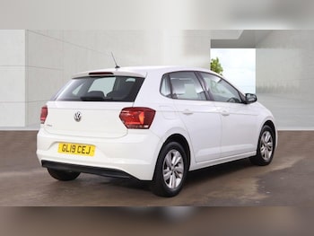Used Volkswagen Polo 2019 for sale - 79336604: Photo