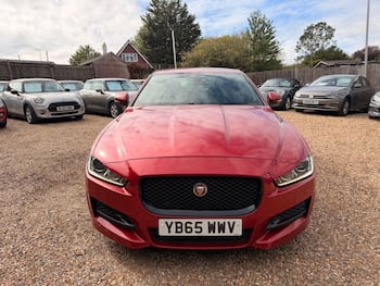 Used Jaguar XE 2016 for sale - 79860527: Photo