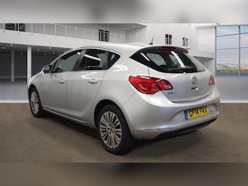 Used Vauxhall Astra 2014 for sale - 78448624: Photo