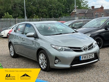 Used Toyota Auris 2013 for sale - 79058905: Photo