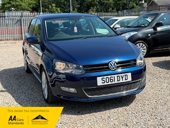 Used Volkswagen Polo 2011 for sale - 79210657: Photo