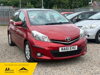 Used Toyota Yaris 2011 for sale - 79142847: Photo