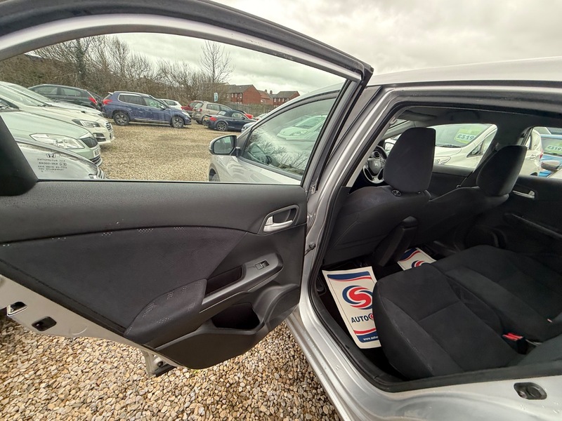 Used Honda Civic 2012 for sale - 77649721: Photo 19