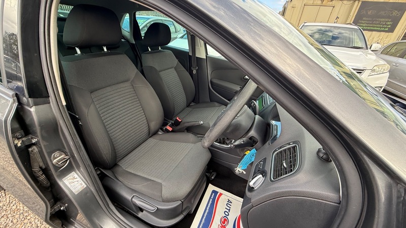 Used Volkswagen Polo 2012 for sale - 77649743: Photo 38