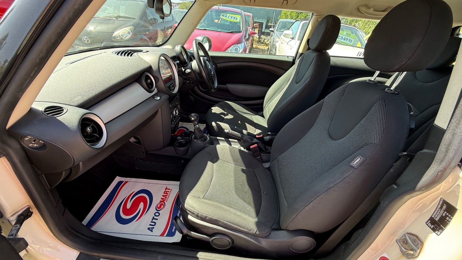 Used MINI Hatch 2011 for sale - 76157302: Photo 15