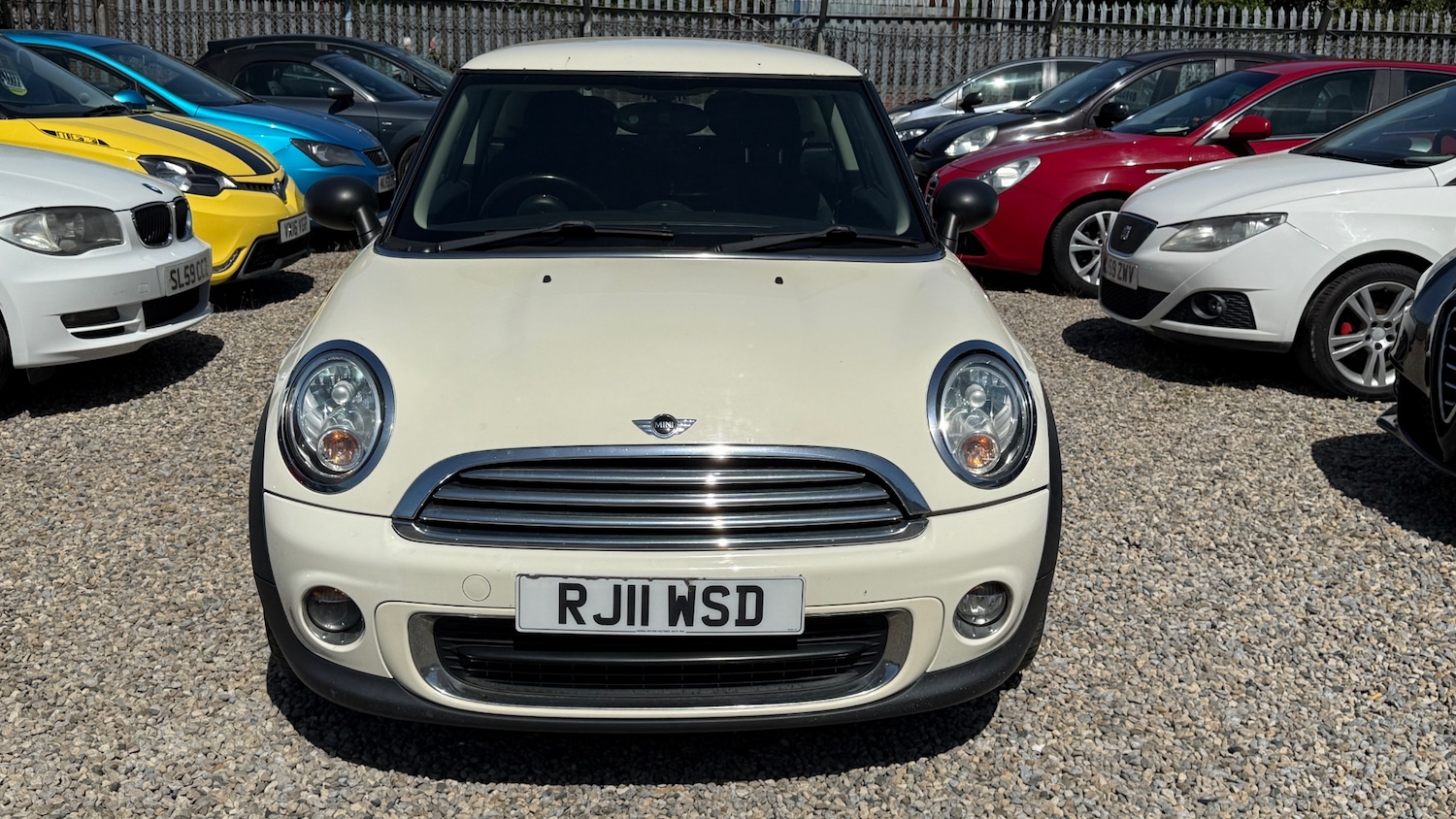 Used MINI Hatch 2011 for sale - 76157302: Photo 2