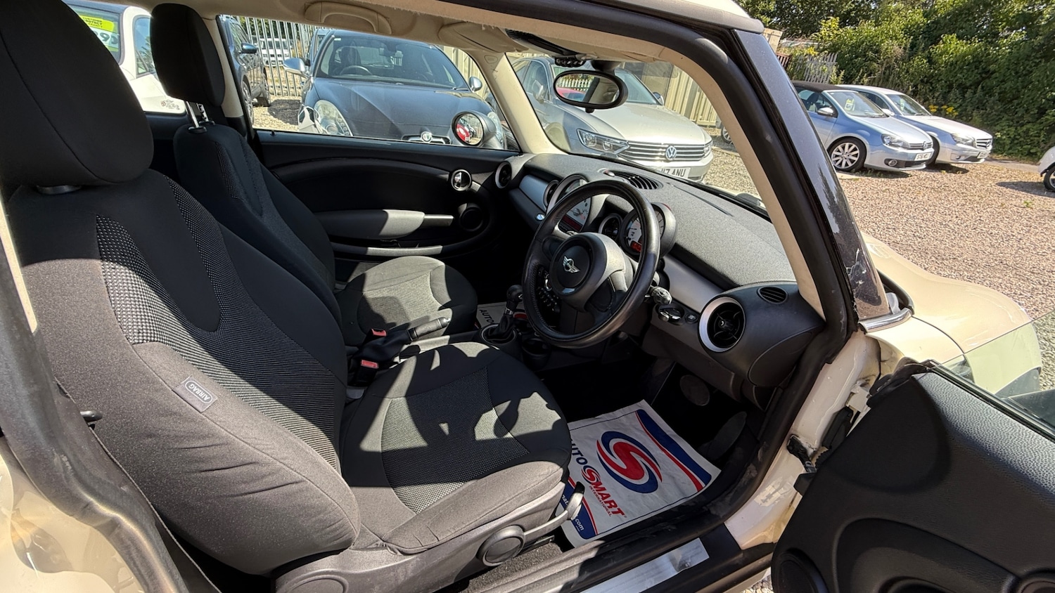 Used MINI Hatch 2011 for sale - 76157302: Photo 23