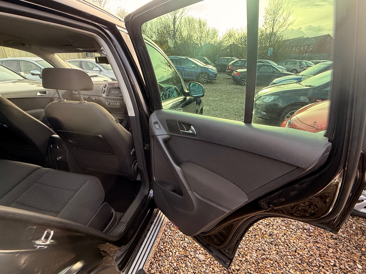 Used Volkswagen Tiguan 2011 for sale - 76693027: Photo 23