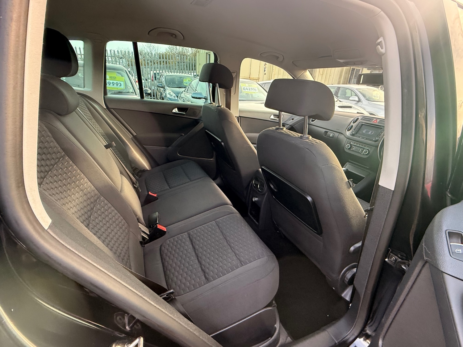 Used Volkswagen Tiguan 2011 for sale - 76693027: Photo 24