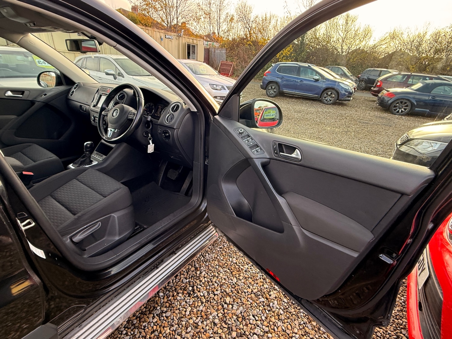 Used Volkswagen Tiguan 2011 for sale - 76693027: Photo 26