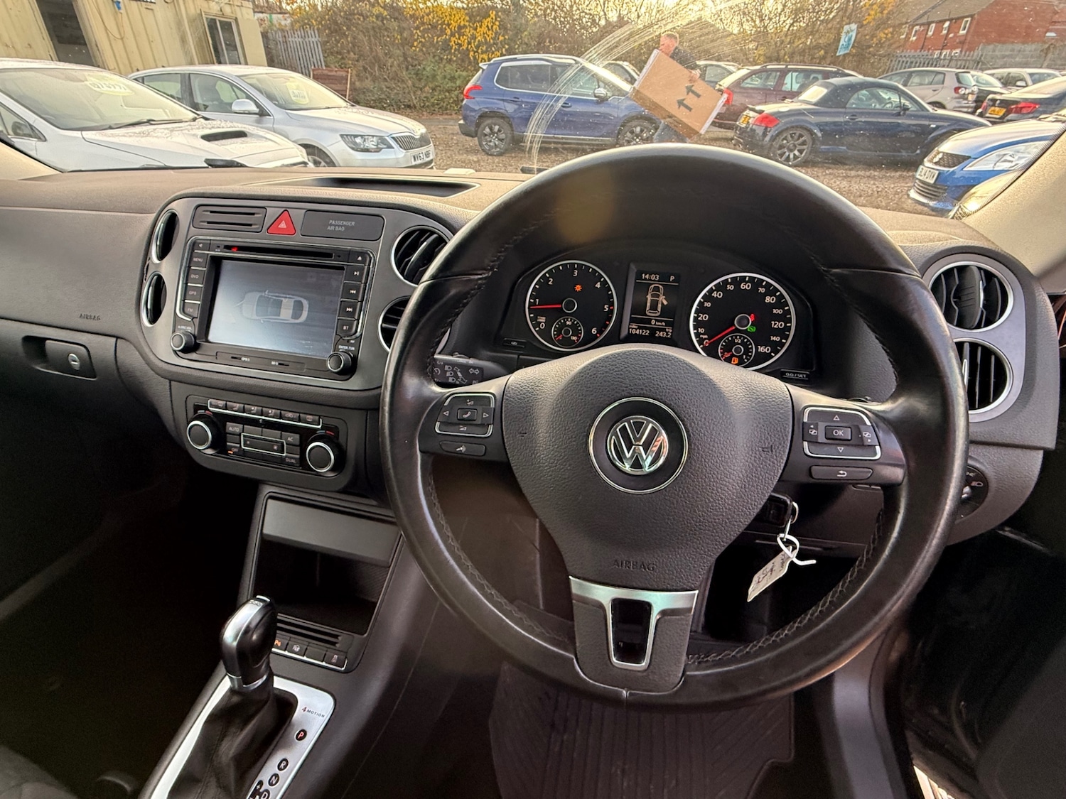 Used Volkswagen Tiguan 2011 for sale - 76693027: Photo 28