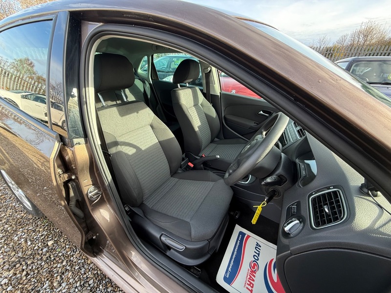 Used Volkswagen Polo 2014 for sale - 77649754: Photo 30