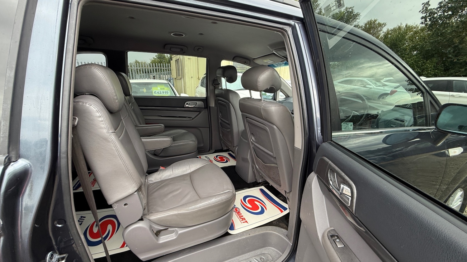 Vehicle 29