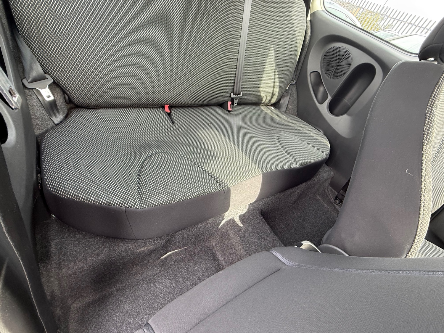 Used Nissan Micra 2009 for sale - 76309636: Photo 28