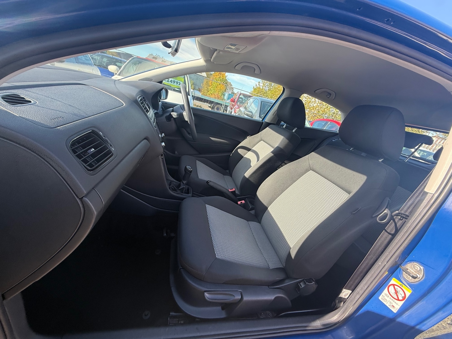 Used Volkswagen Polo 2010 for sale - 76252176: Photo 18