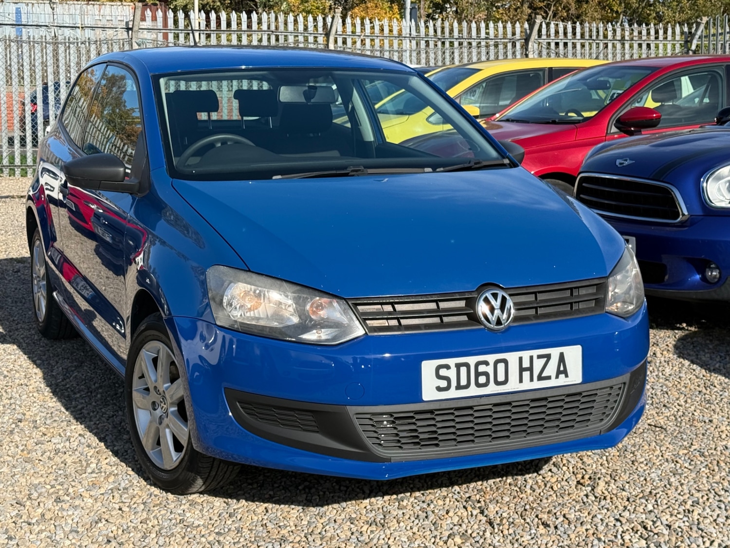 Used Volkswagen Polo 2010 for sale - 76252176: Photo 2