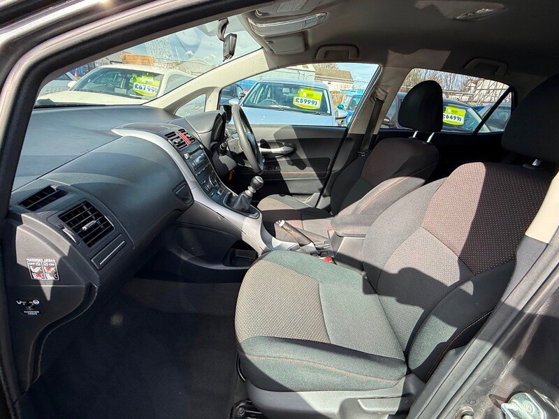 Used Toyota Auris 2010 for sale - 78154645: Photo 14