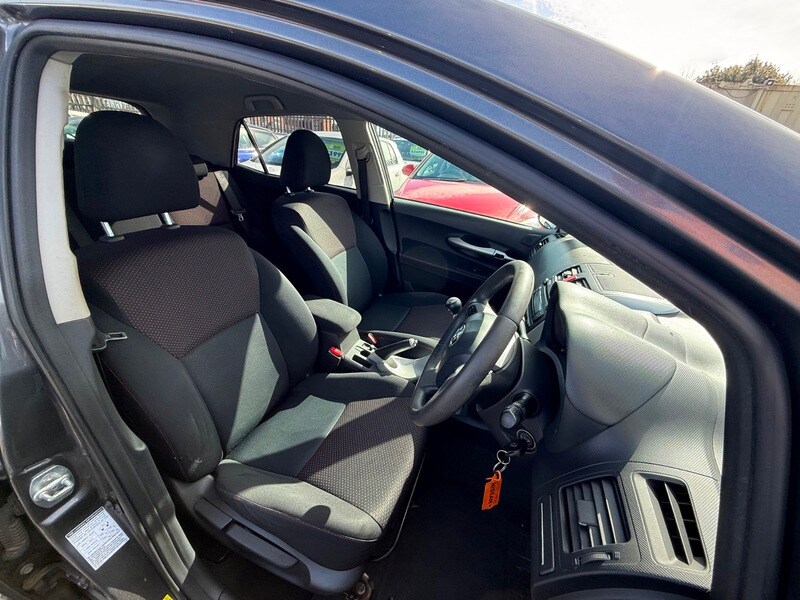 Used Toyota Auris 2010 for sale - 78154645: Photo 29