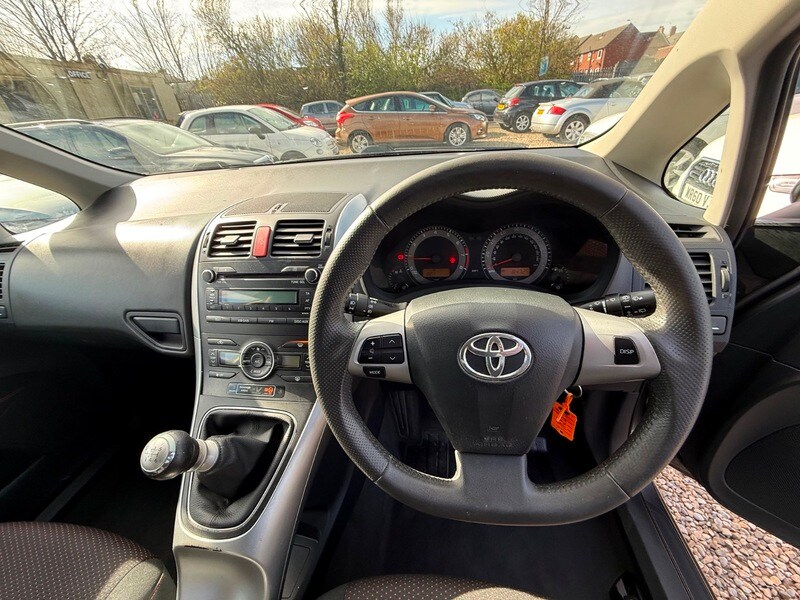 Used Toyota Auris 2010 for sale - 78154645: Photo 30