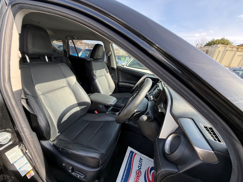 Used Toyota RAV4 2015 for sale - 77953627: Photo 33