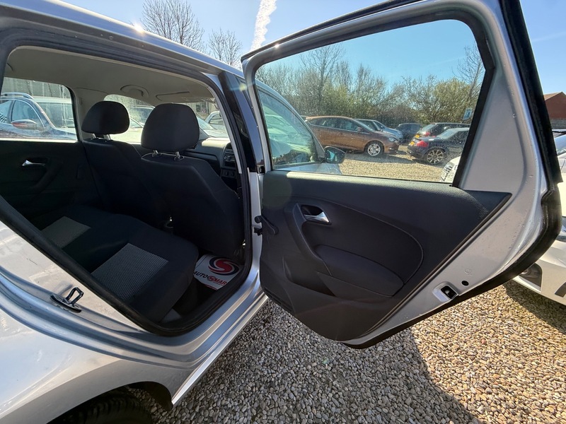 Used Volkswagen Polo 2010 for sale - 78154651: Photo 28