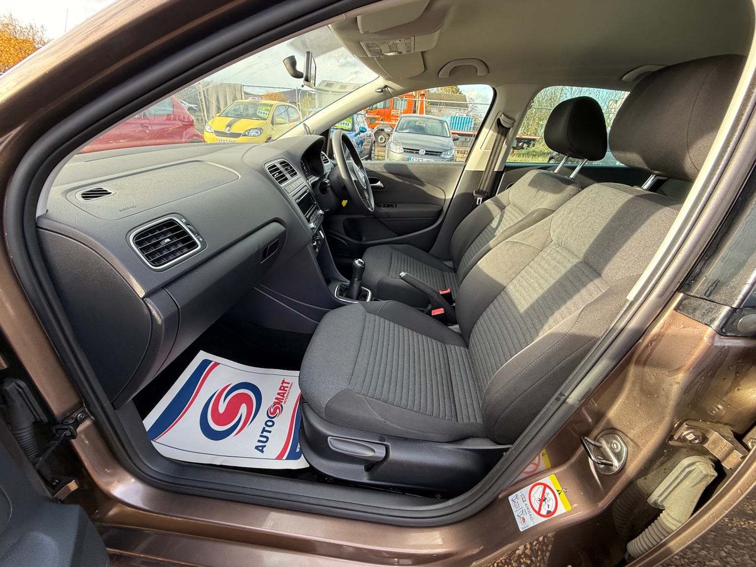 Used Volkswagen Polo 2014 for sale - 76693093: Photo 14