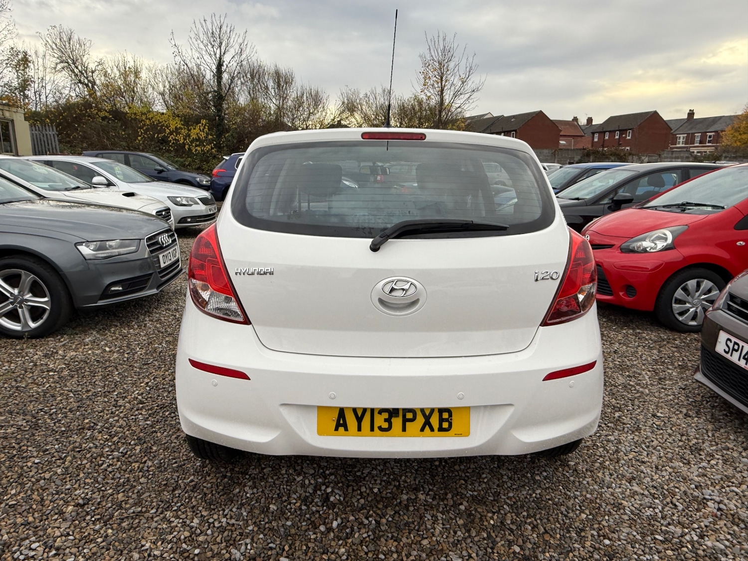 Used Hyundai i20 2013 for sale - 76692899: Photo 10