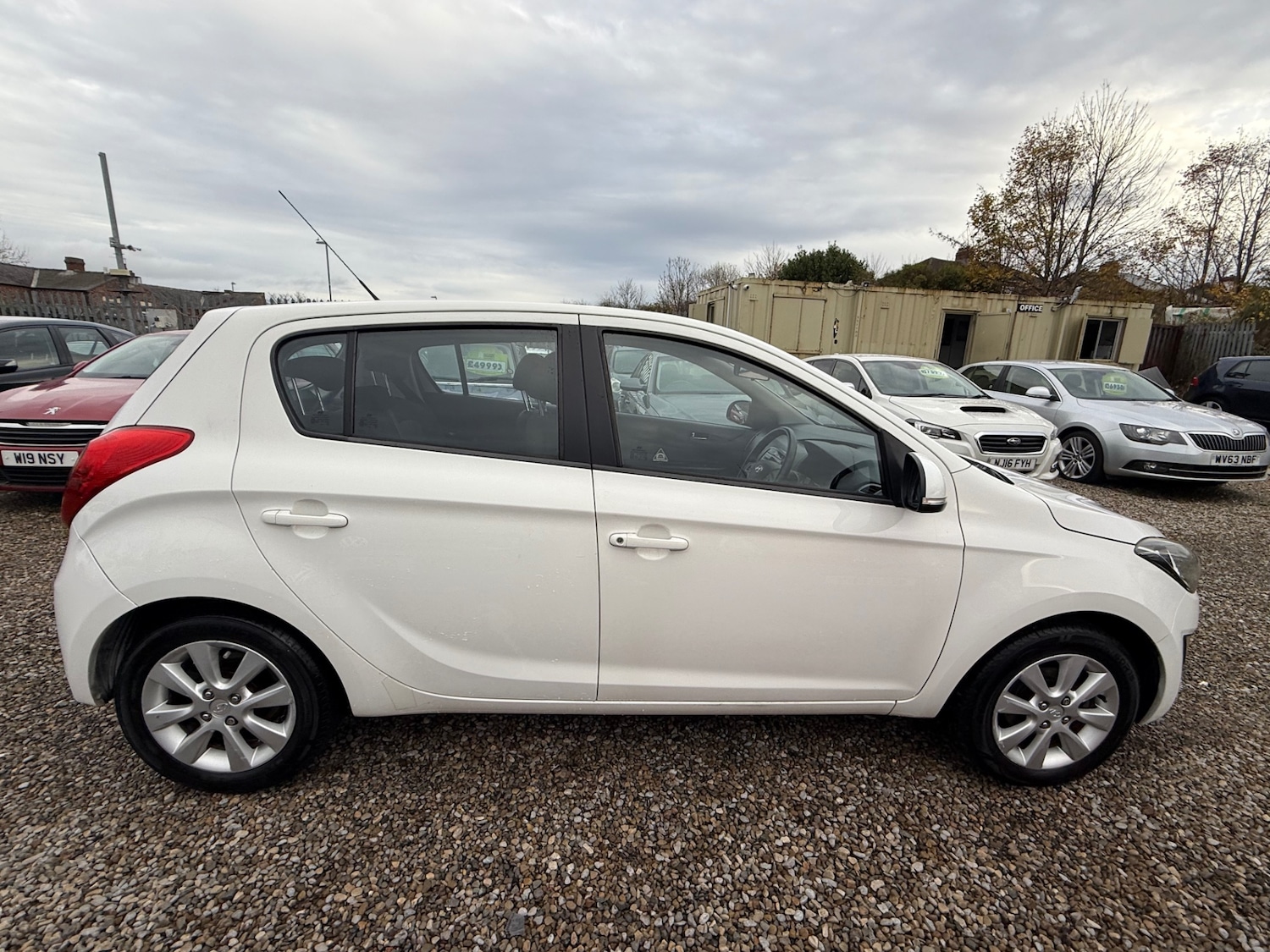 Used Hyundai i20 2013 for sale - 76692899: Photo 12