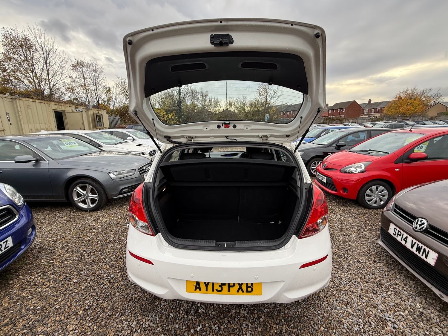 Used Hyundai i20 2013 for sale - 76692899: Photo 18