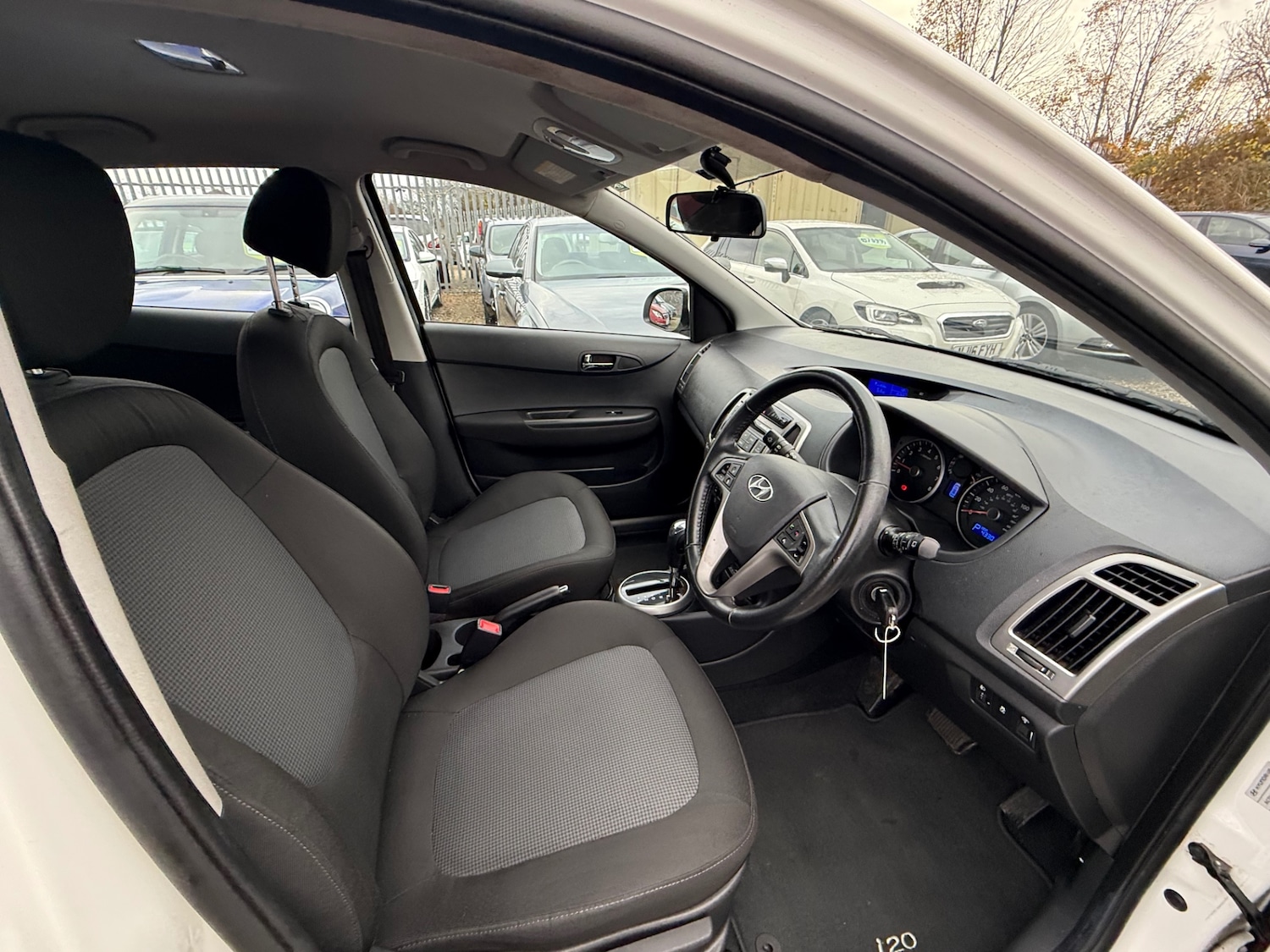 Used Hyundai i20 2013 for sale - 76692899: Photo 24