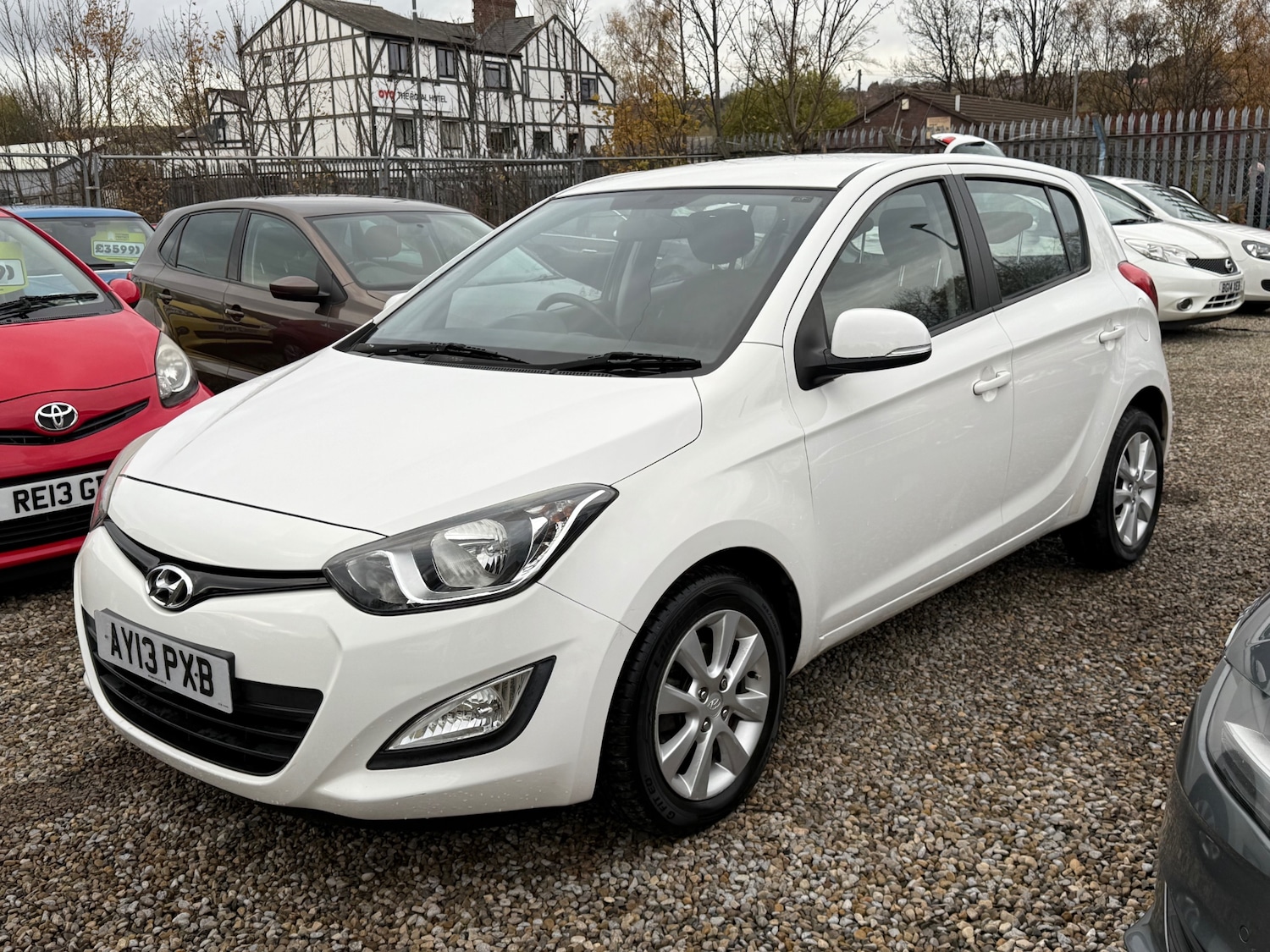Used Hyundai i20 2013 for sale - 76692899: Photo 6