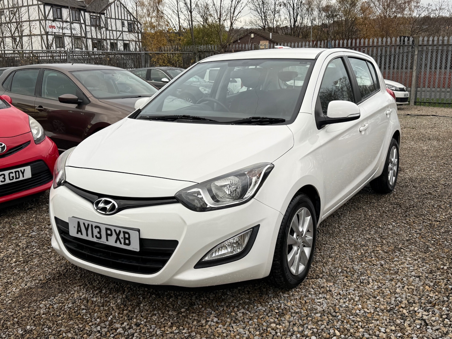 Used Hyundai i20 2013 for sale - 76692899: Photo 8