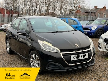 Used Peugeot 208 2016 for sale - 77880775: Photo