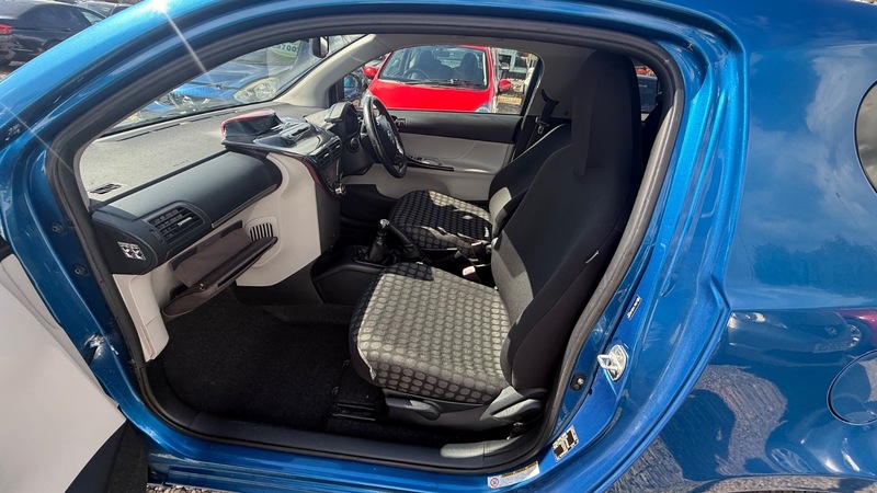 Used Toyota IQ 2011 for sale - 77649765: Photo 26