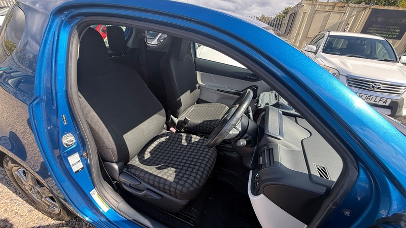 Used Toyota IQ 2011 for sale - 77649765: Photo 32