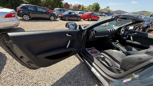 Used Audi TT 2010 for sale - 75285542: Photo 28