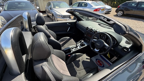 Used Audi TT 2010 for sale - 75285542: Photo 34