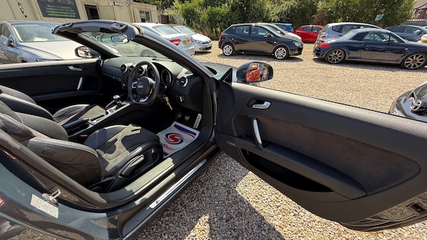 Used Audi TT 2010 for sale - 75285542: Photo 37