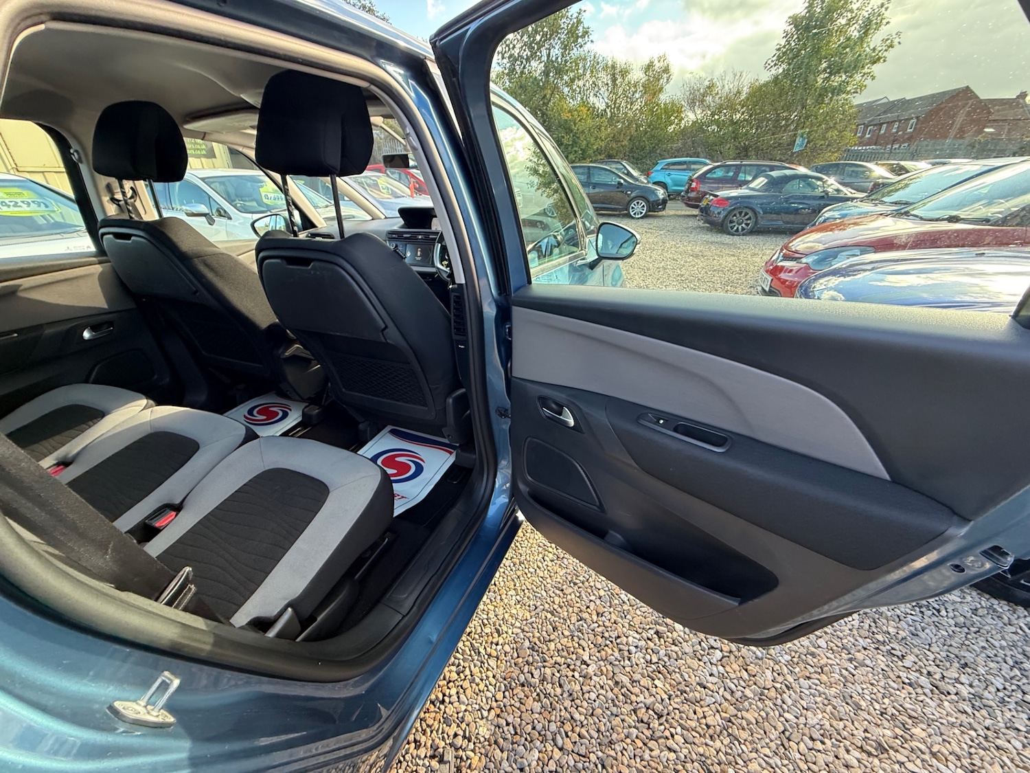 Used Citroen C4 Picasso 2016 for sale - 76097134: Photo 28