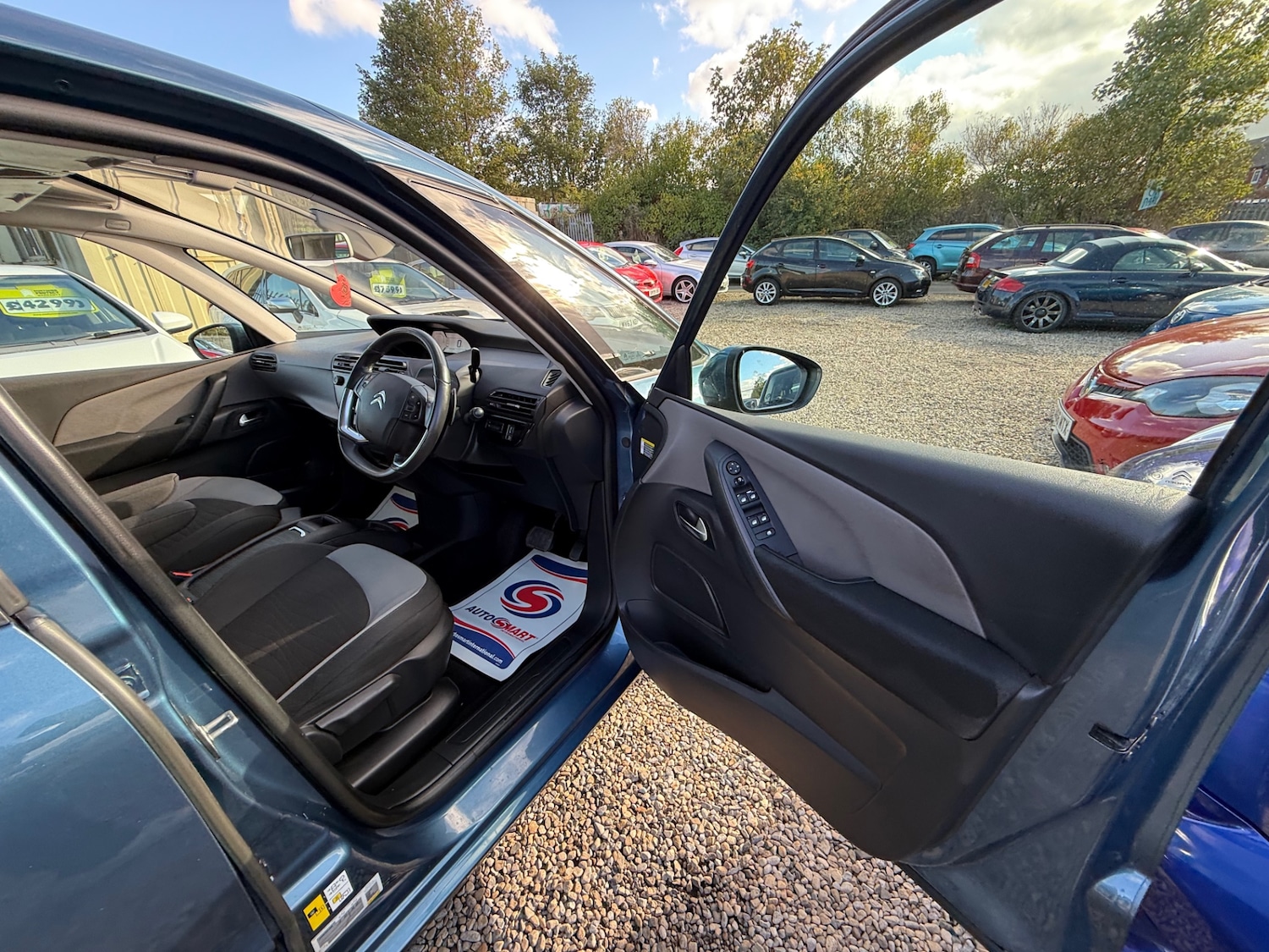 Used Citroen C4 Picasso 2016 for sale - 76097134: Photo 31