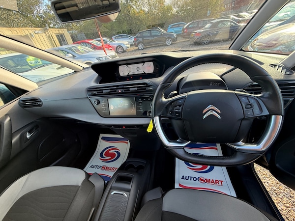 Used Citroen C4 Picasso 2016 for sale - 76097134: Photo 35