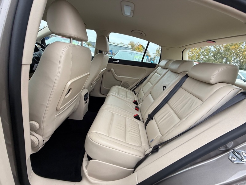 Used Volkswagen Golf Plus 2009 for sale - 77649761: Photo 24