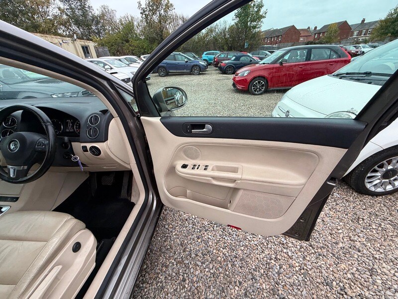 Used Volkswagen Golf Plus 2009 for sale - 77649761: Photo 34