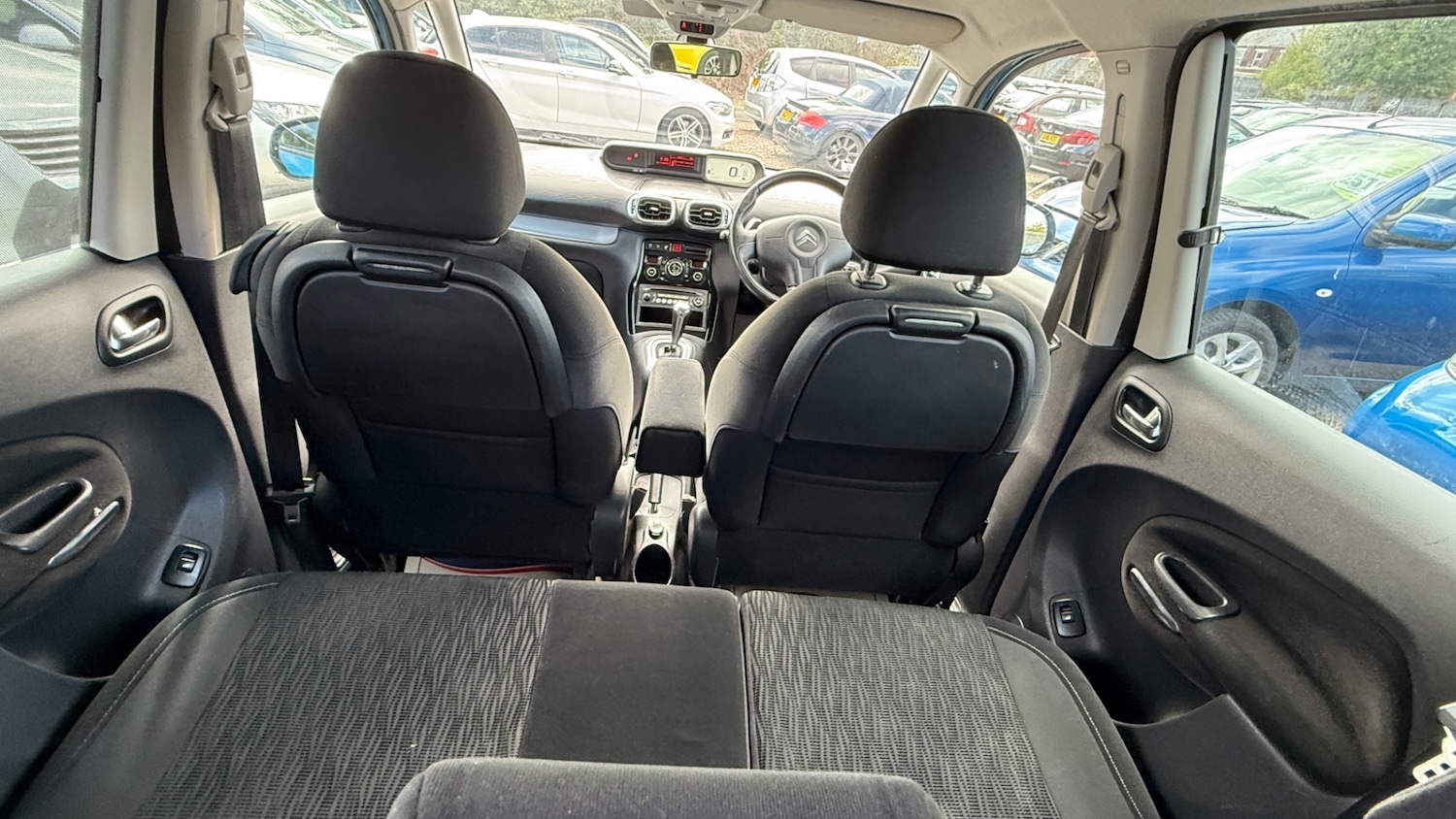 Vehicle 28