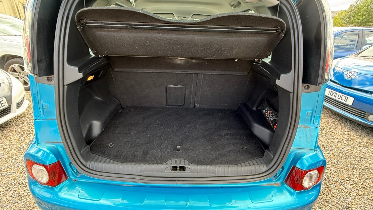Vehicle 29