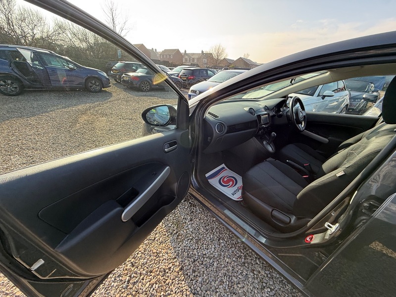 Used Mazda Mazda2 2014 for sale - 77781233: Photo 17