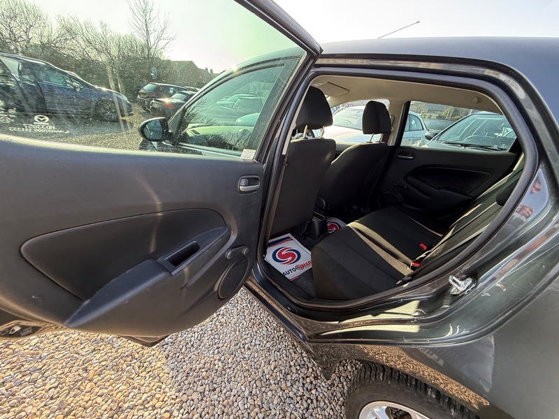 Used Mazda Mazda2 2014 for sale - 77781233: Photo 20