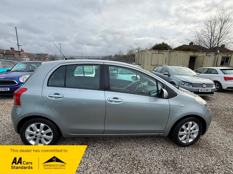 Used Toyota Yaris 2007 for sale - 77953631: Photo 11