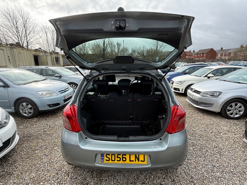 Used Toyota Yaris 2007 for sale - 77953631: Photo 21