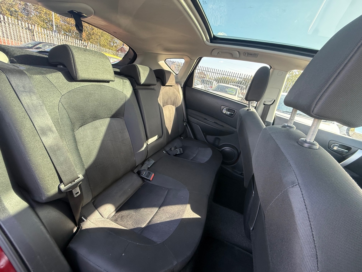 Used Nissan Qashqai 2011 for sale - 76252222: Photo 32